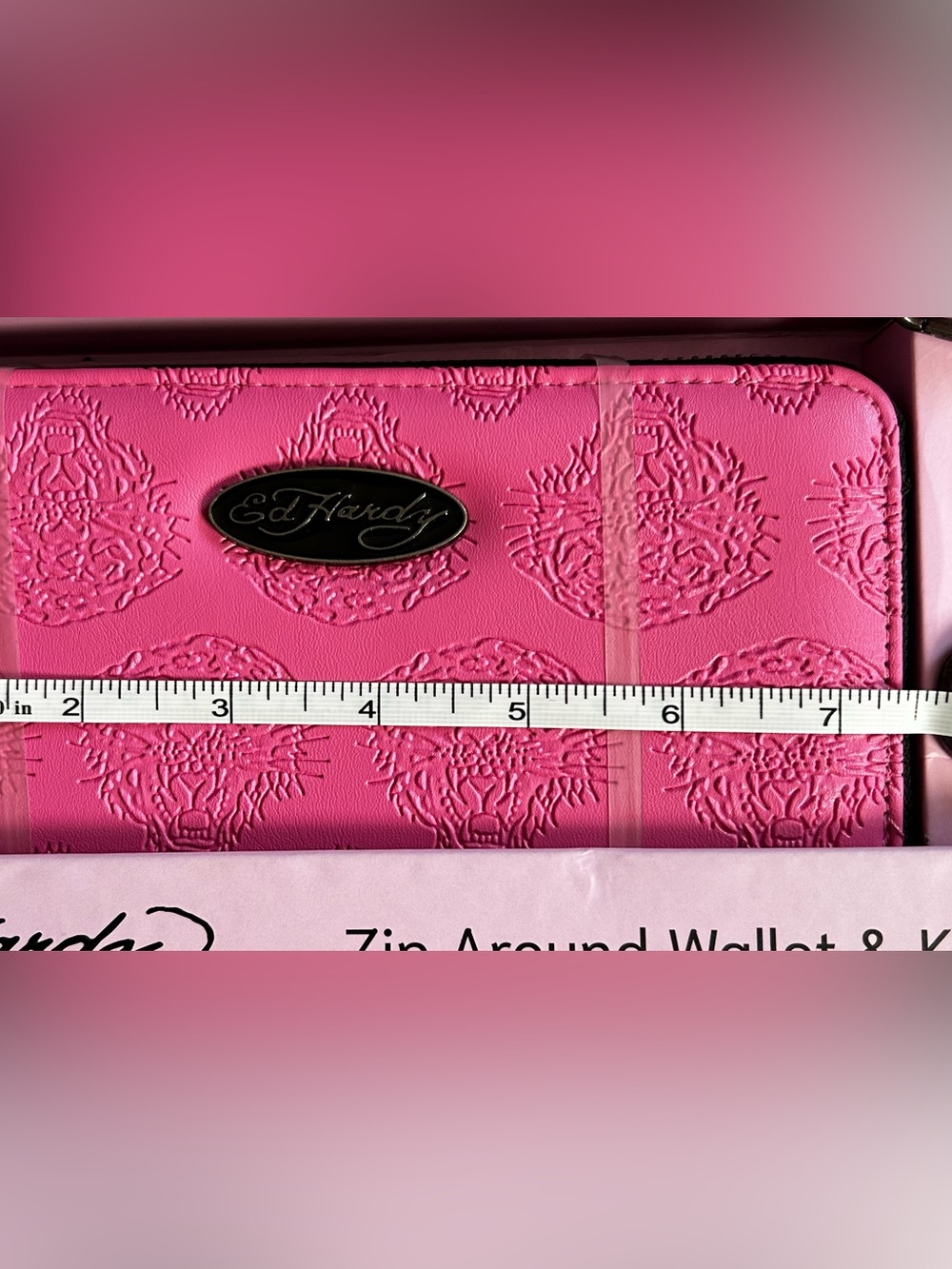 Ed Hardy Pink Zip-Around Wallet with Heart Key Ring - Picture 8 of 9